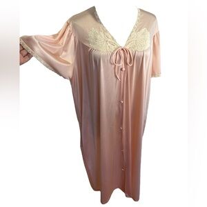 70s JCPENNEY COLLECTIBLES PINK PEACH ROBE W LACE TRIM BUTTON DOWN WING SLEEVES L